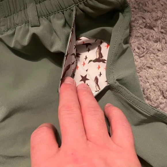 BURLEBO Olive green shorts - Picture 3 of 5